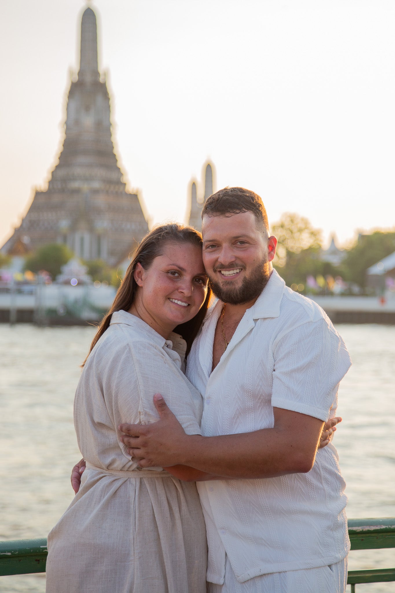 Family Wat Pho (no retouching)