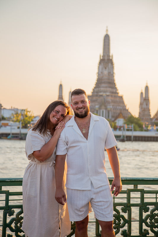 Family Wat Pho (no retouching)