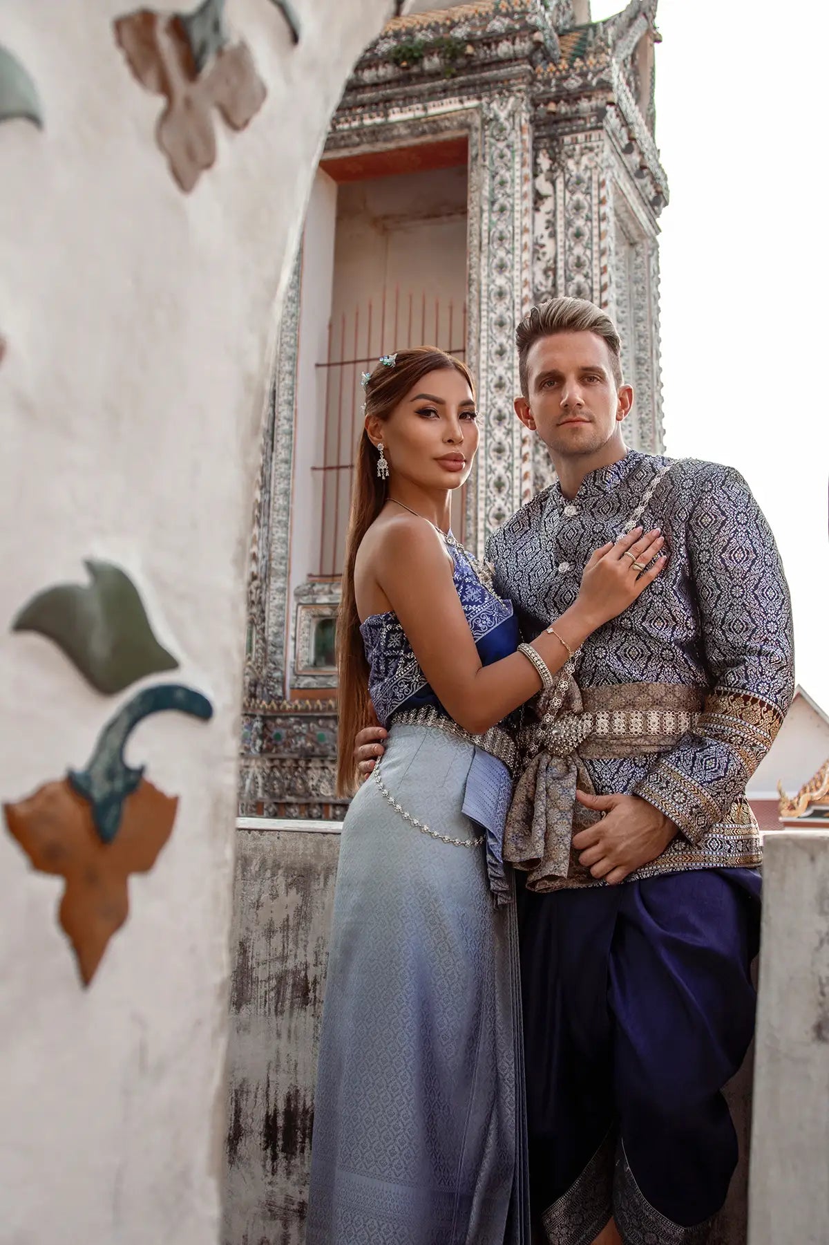 Wat Arun Bangkok Photoshoot by Photographer Nadya Shell. Couple Photoshoot in Bangkok